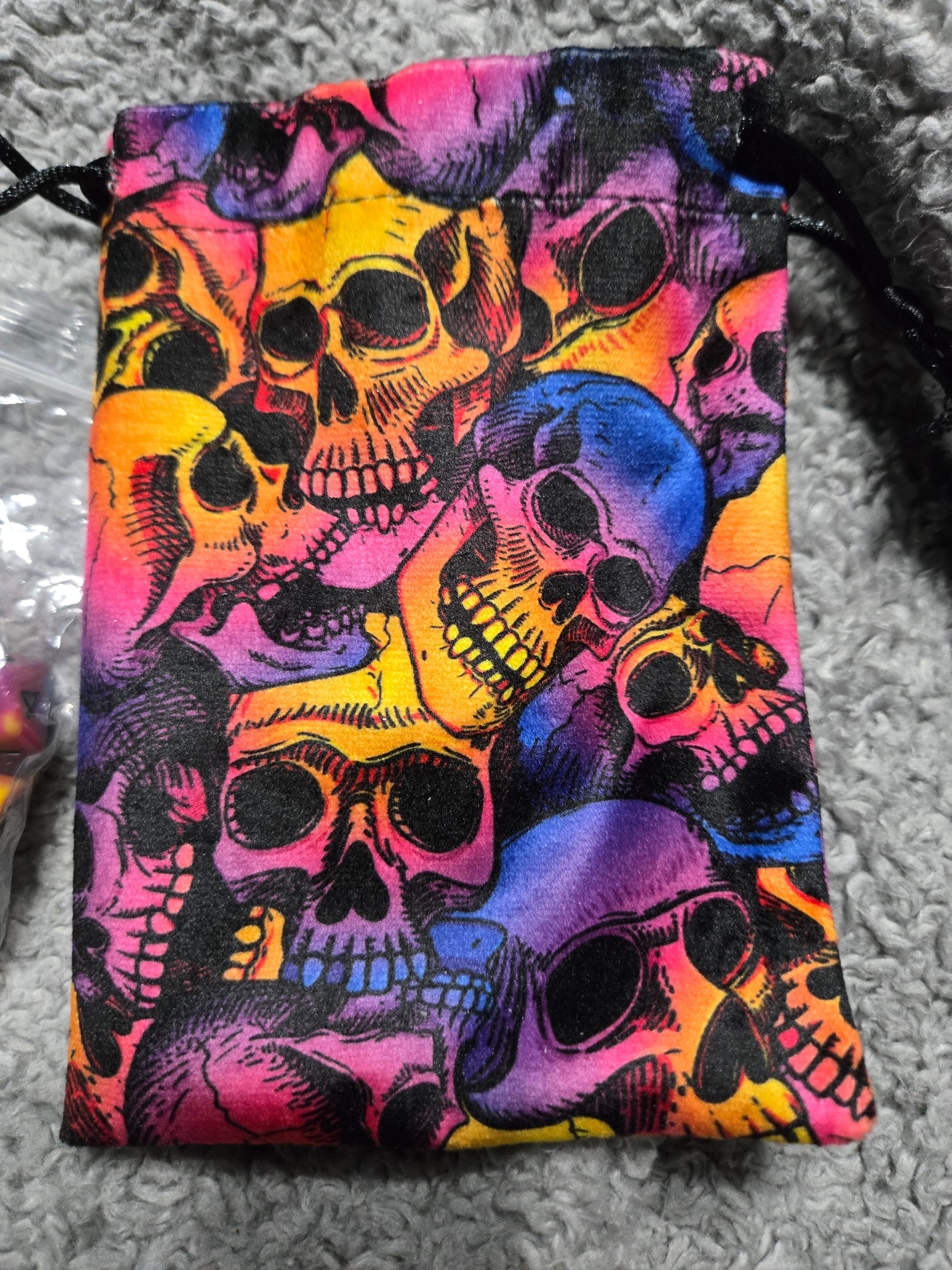 Tie-Dye Dice Set with Bag