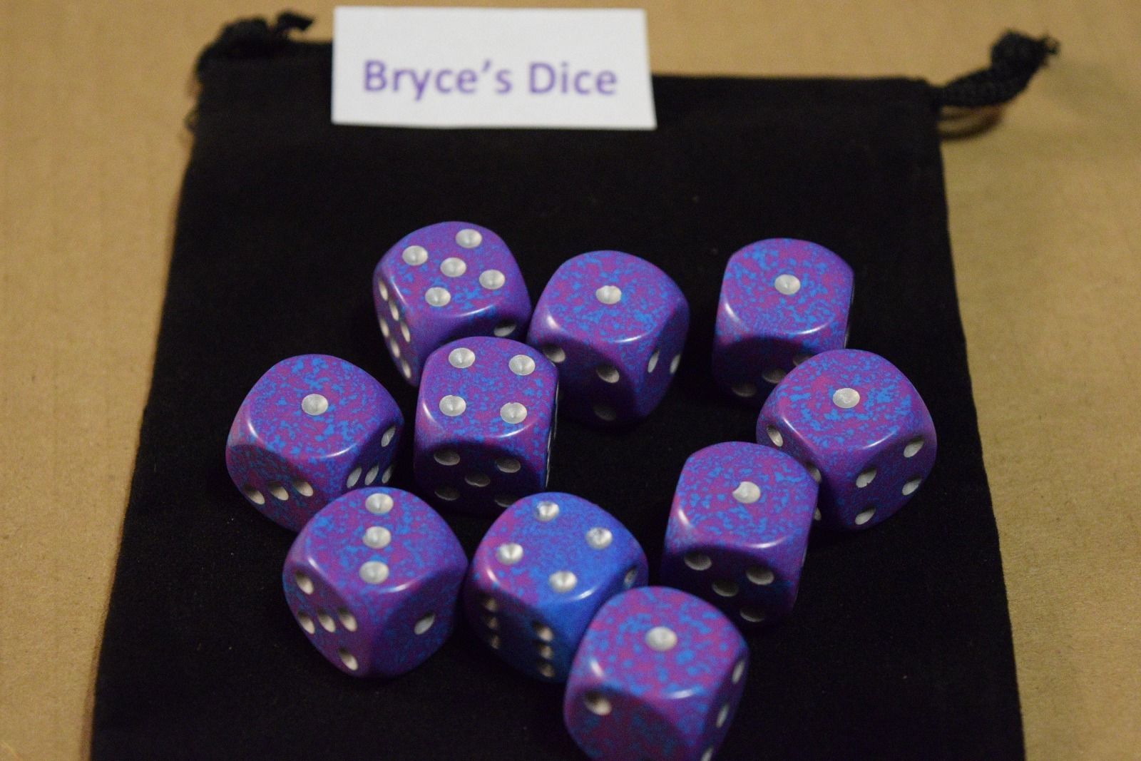 Silver Tetra Speckled 16mm D6 | Sold per piece