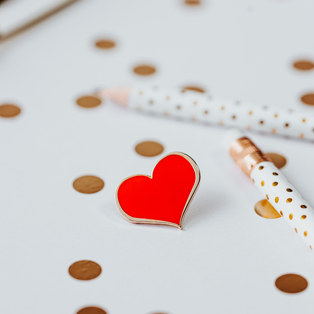 Red Heart Enamel Pin ¾-inch – Everyday Wear, Wedding Favor & Gift