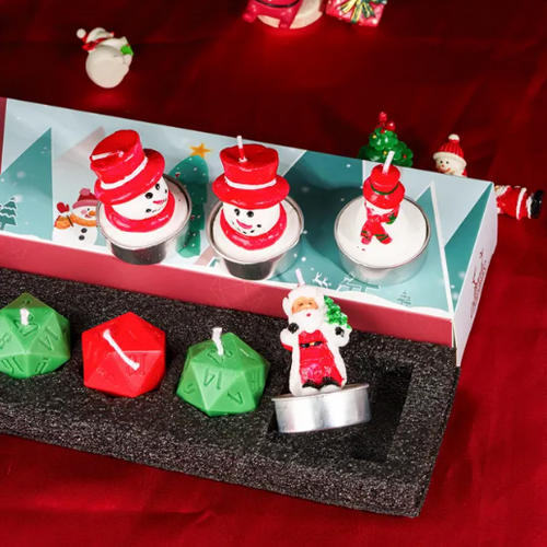 Christmas Dice Candles | 4x 30mm D20 Candles + 1 Mystery Christmas Themed Candle